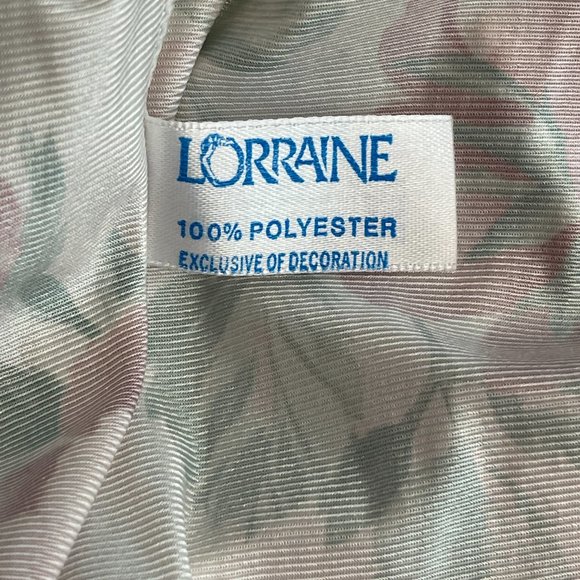 Vintage Lorraine women's satin bath robe size small. - Picture 7 of 9